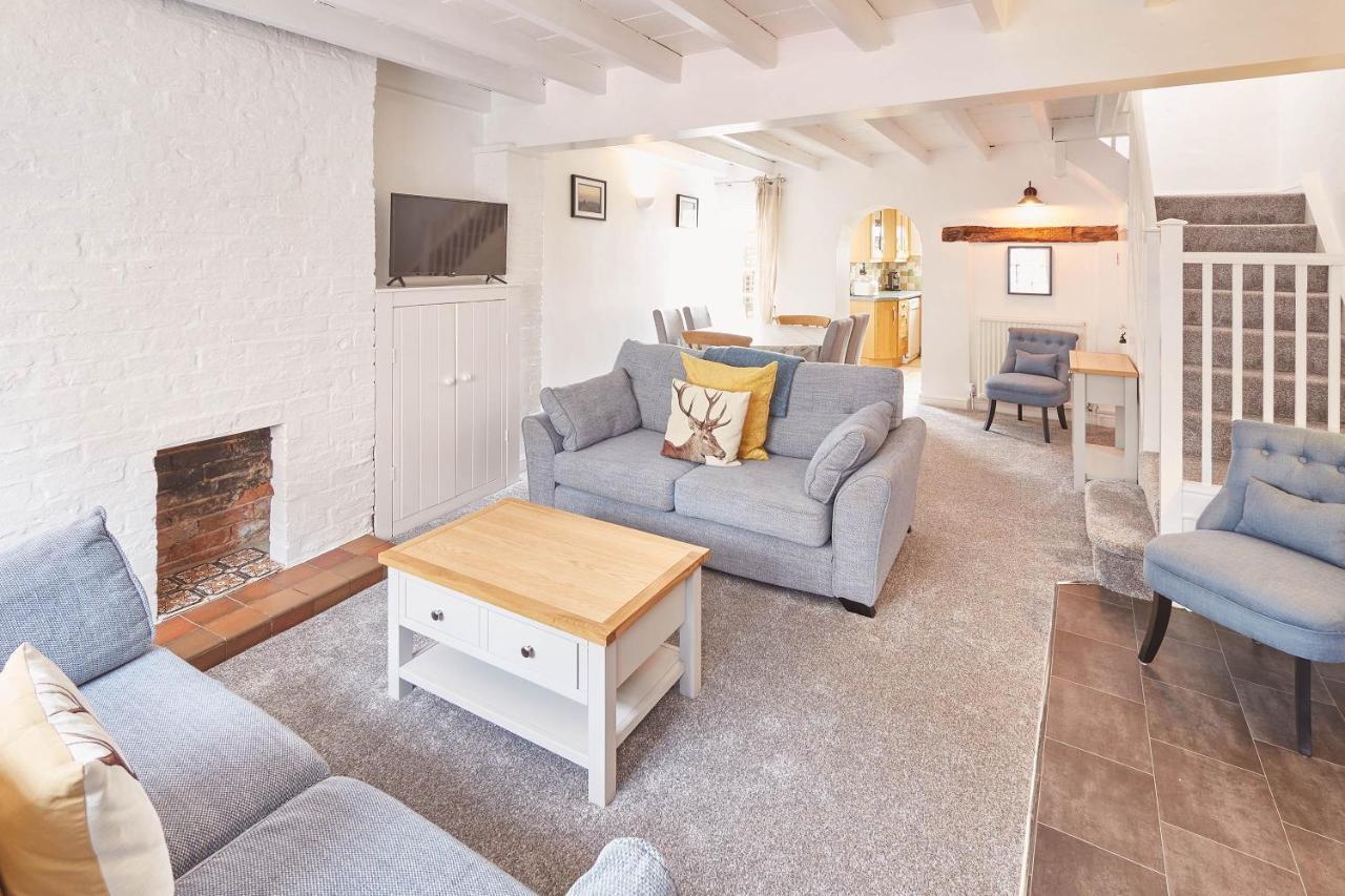 Host & Stay - Dove Grey, 25 West End Kirkbymoorside Eksteriør billede